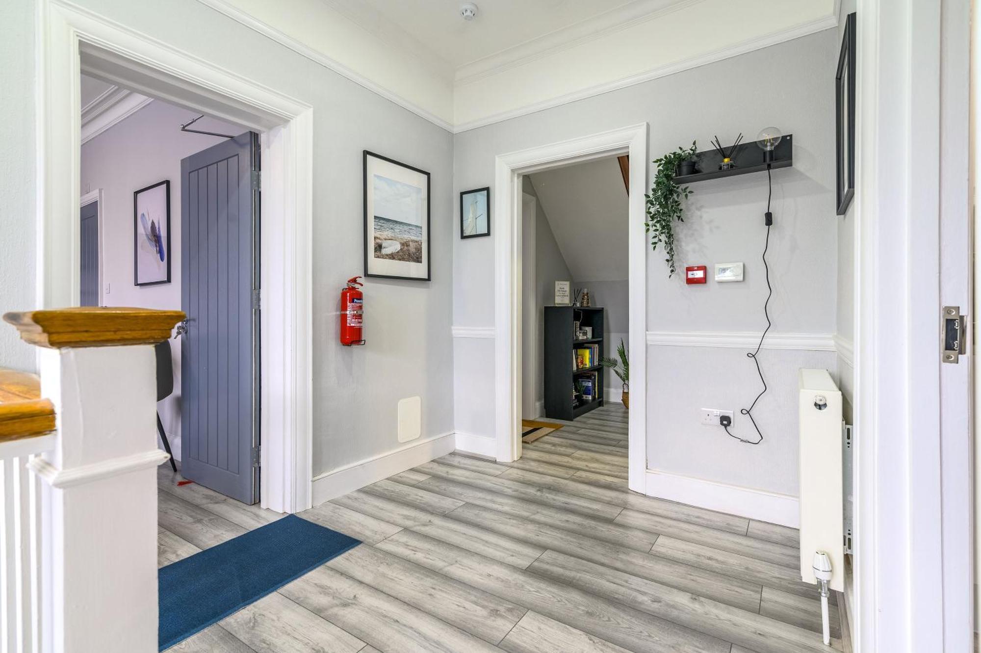 Гостевой дом 12 Elmwood *