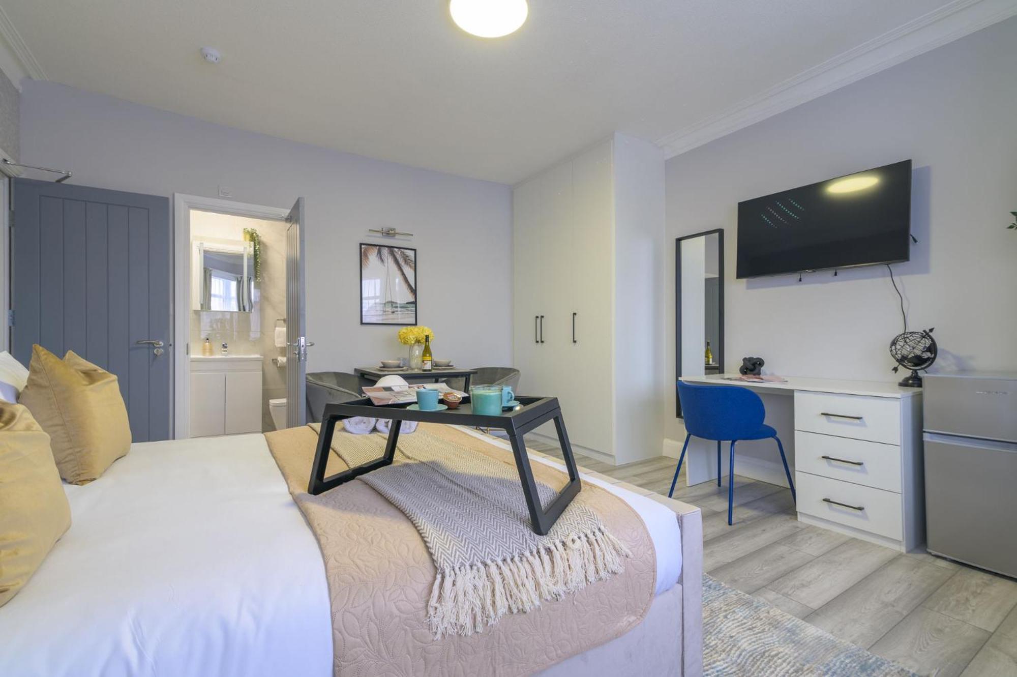 12 Elmwood Гостевой дом *